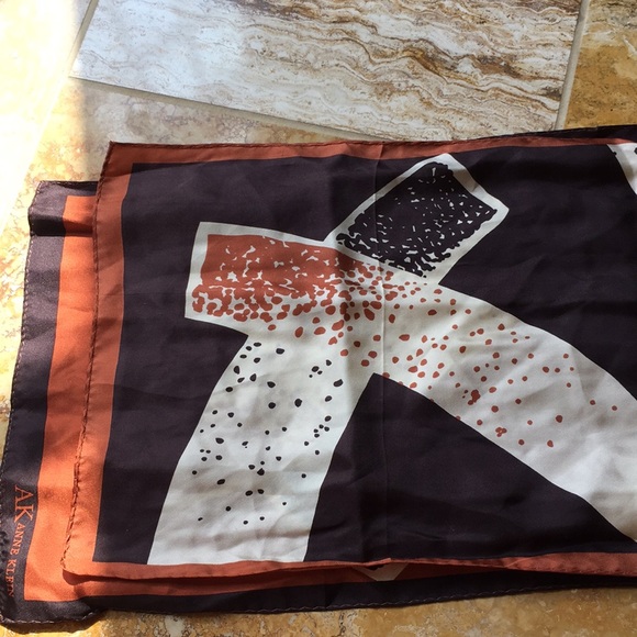 Anne Klein long rectangular 100% silk scarf VGUC - Picture 3 of 8